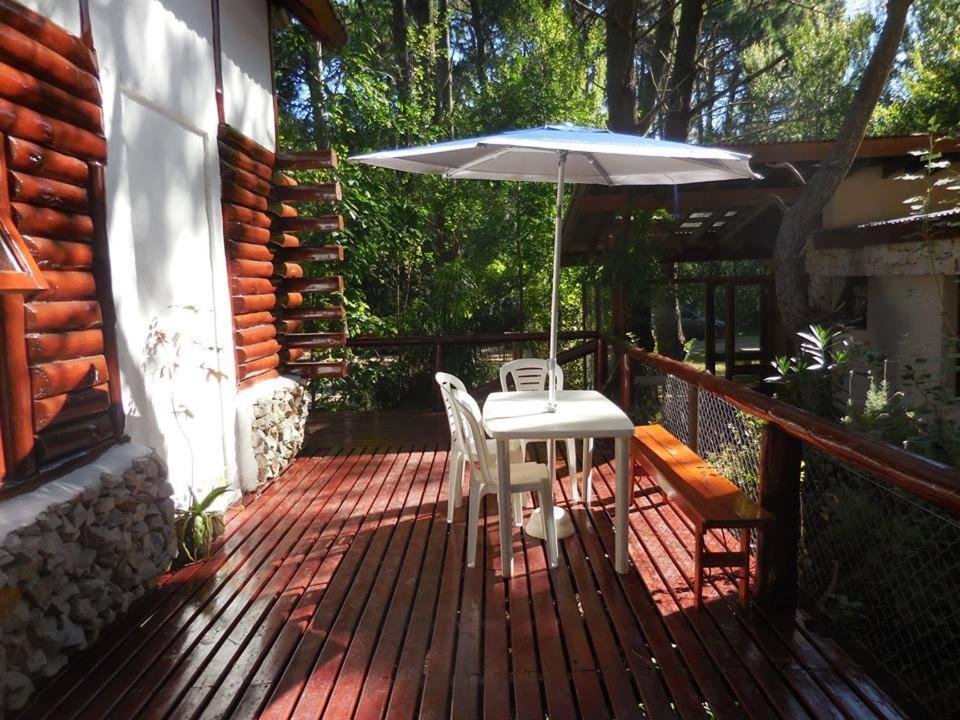 Cabañas Rupel a 3 cuadras del mar Balneario Mar Azul Exterior foto